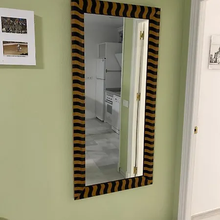 Céntrico “los Pajaritos” Con Garaje. Appartement