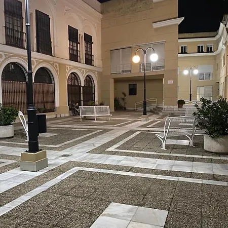 Céntrico “los Pajaritos” Con Garaje. Appartement Jerez de la Frontera