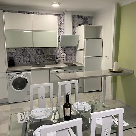 Centrico “los Pajaritos” Con Garaje. Jerez de la Frontera