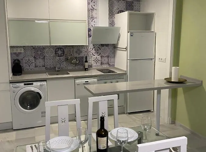 Centrico “los Pajaritos” Con Garaje. 赫雷斯