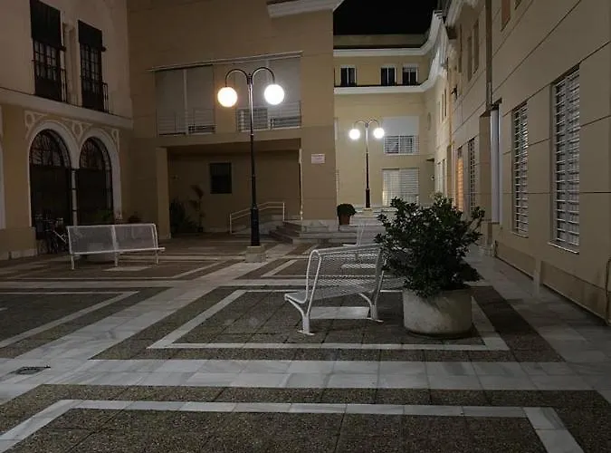 Centrico “los Pajaritos” Con Garaje. Apartment *